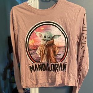 mandalorian long sleeve size S